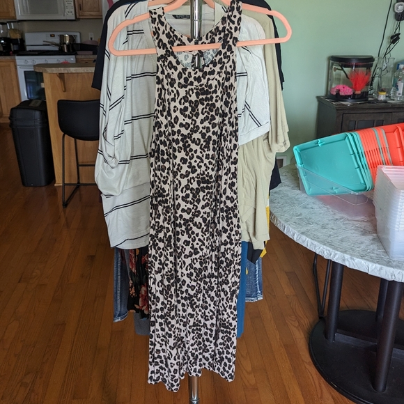 torrid Dresses & Skirts - Torrid 3 high neck leopard print midi dress